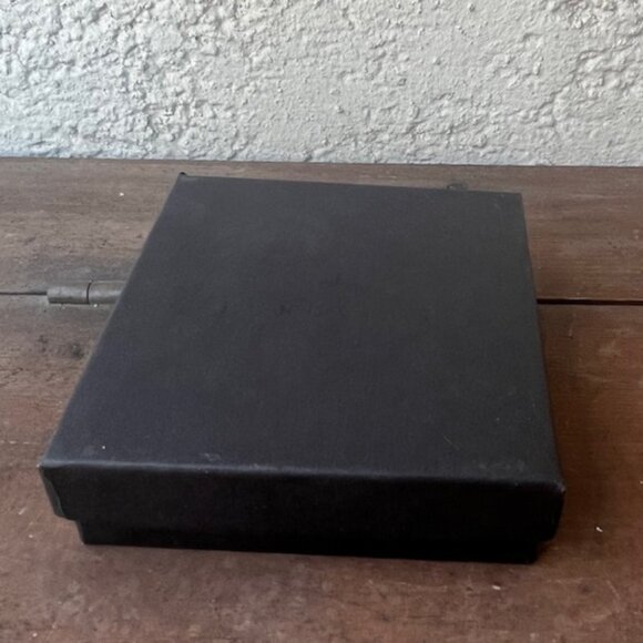 Peruvian Connection Cabernet Drop Earrings – new in box - Picture 5 of 5